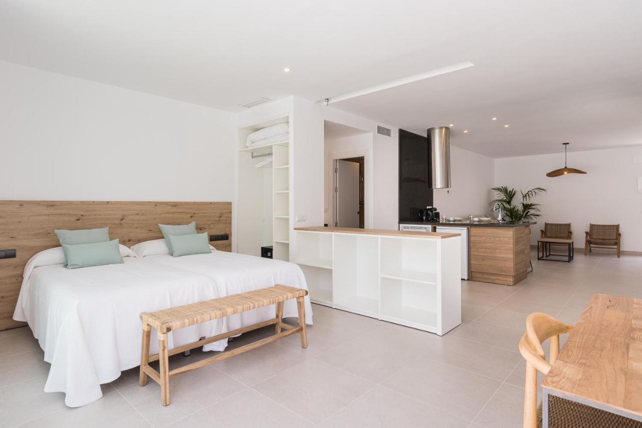 Bossa Bay Suites With Private Pool - Mc Apartments Ibiza Luaran gambar